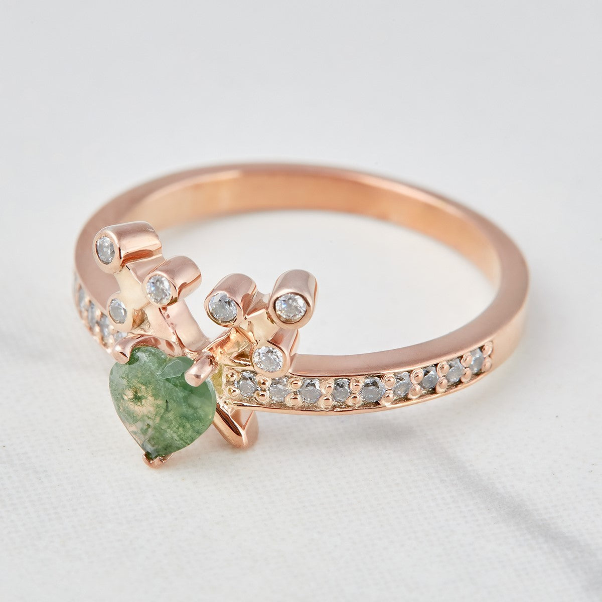 Sword Heart Moss Agate Ring