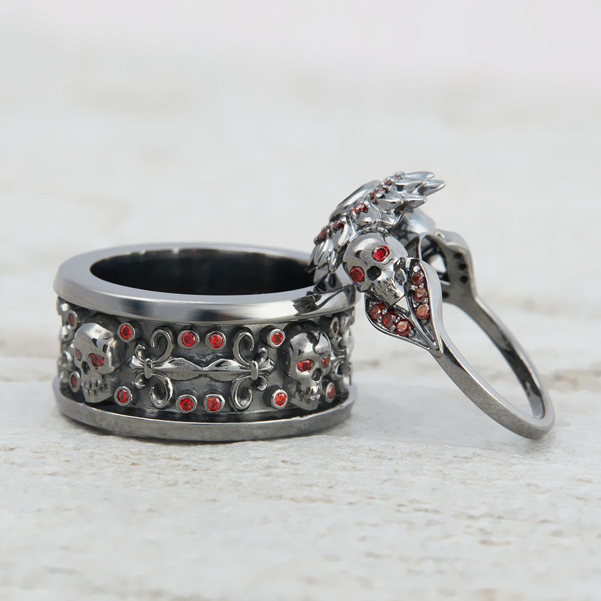Flower Skull Engagement Ring Set