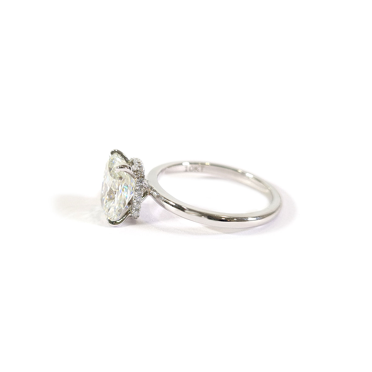 Radiant Cut Moissanite Engagement Ring