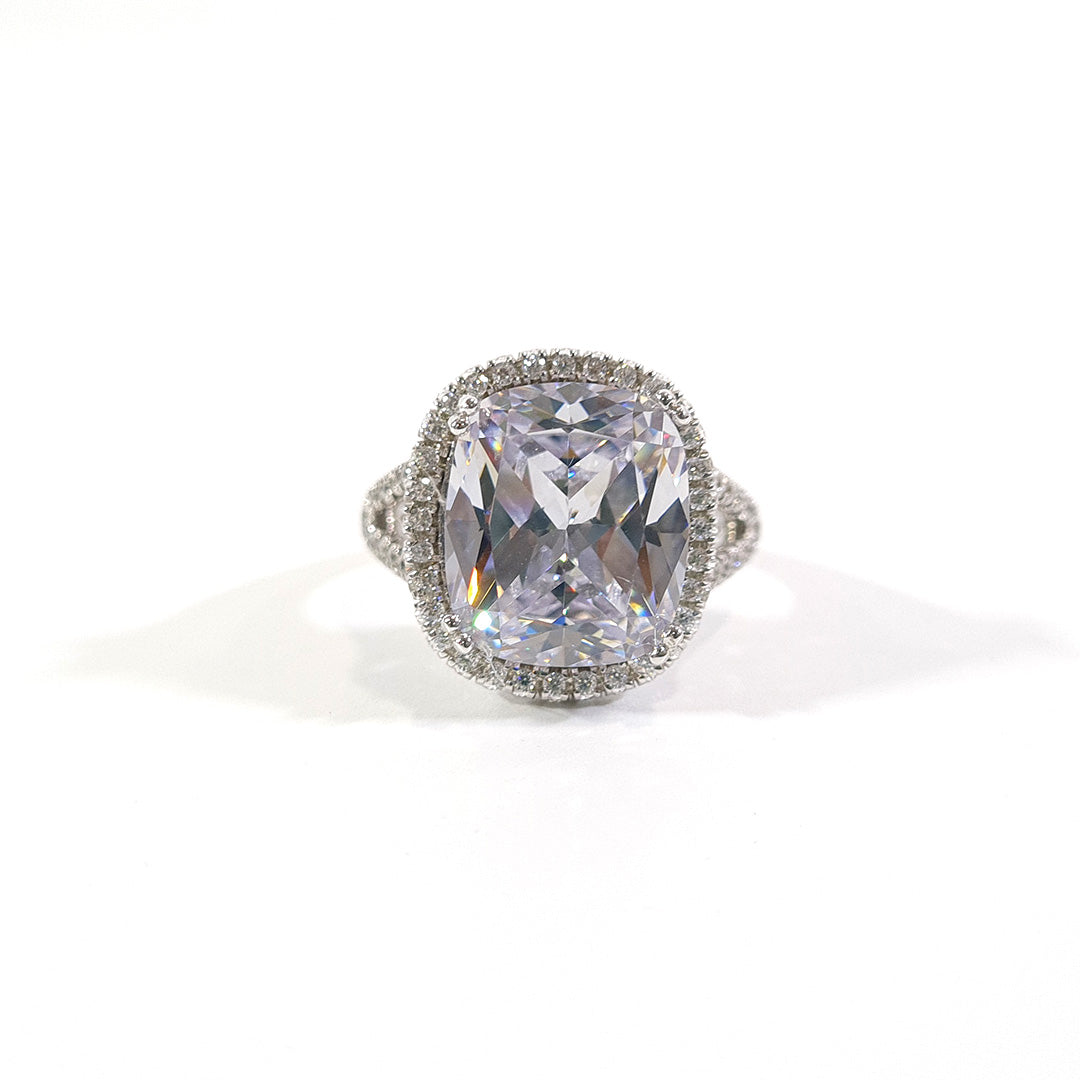 CUSHION DIAMOND HALO ENGAGEMENT RING