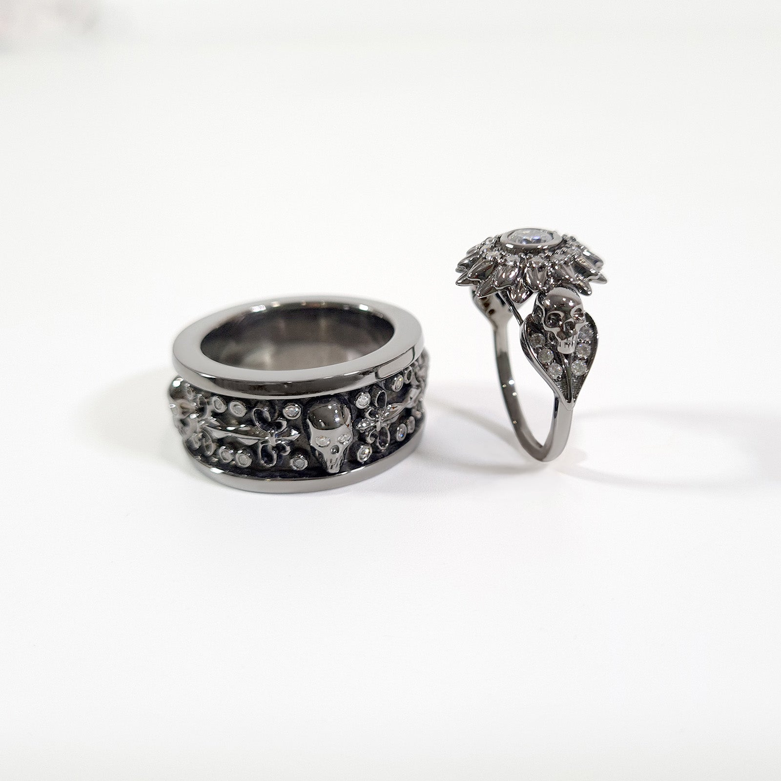 1.30tcw Diamond Flower Skull Couple Rings