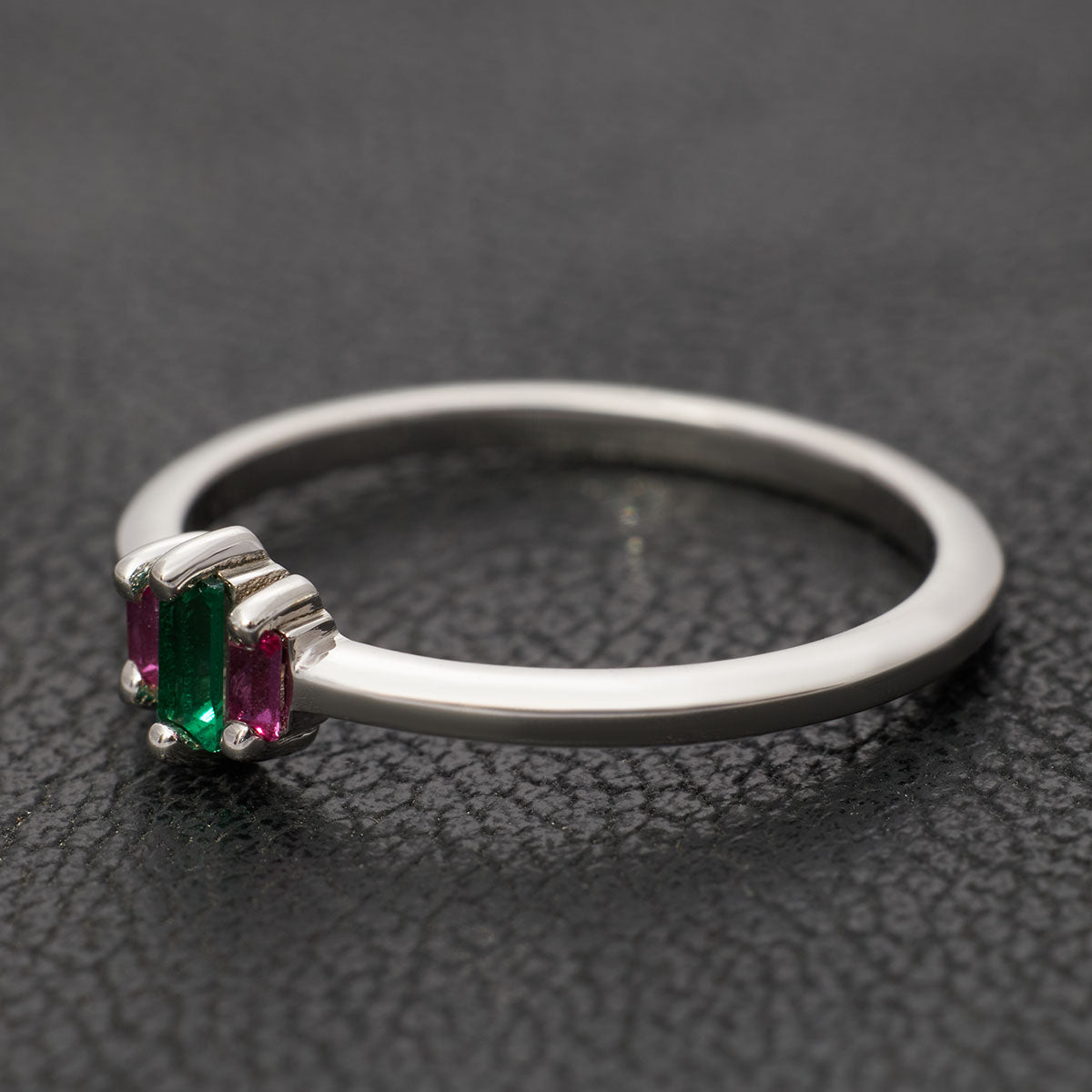 Baguette Stone Mothers Ring