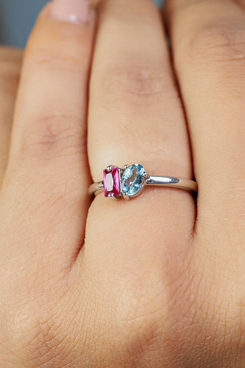 Toi Et Moi Engagement Rings