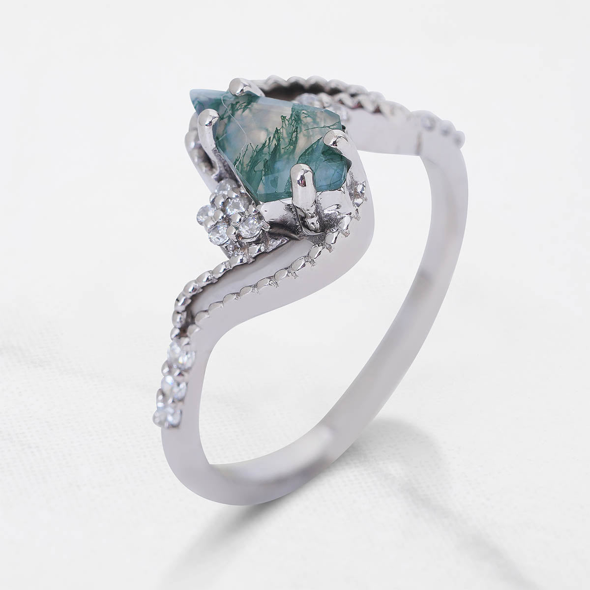 Kite Cut Moss Agate Engagement Ring Art Deco Vintage Jewelry