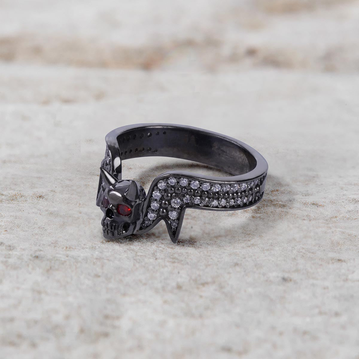 Vampire Skull Ring with Horns Red Eyes Moissanite Devil Jewelry