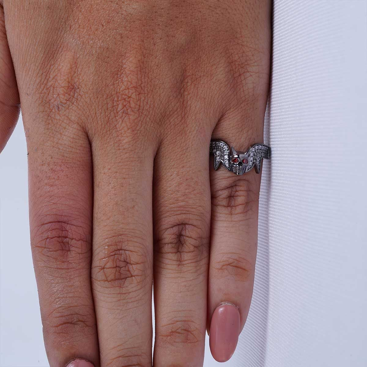 Vampire Skull Ring with Horns Red Eyes Moissanite Devil Jewelry