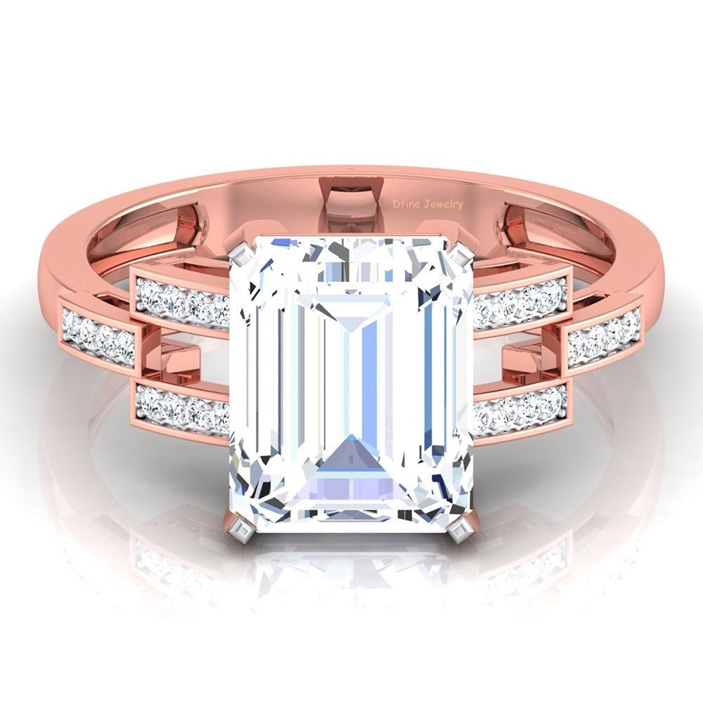 CLASSIC DIAMOND ENGAGEMENT RING