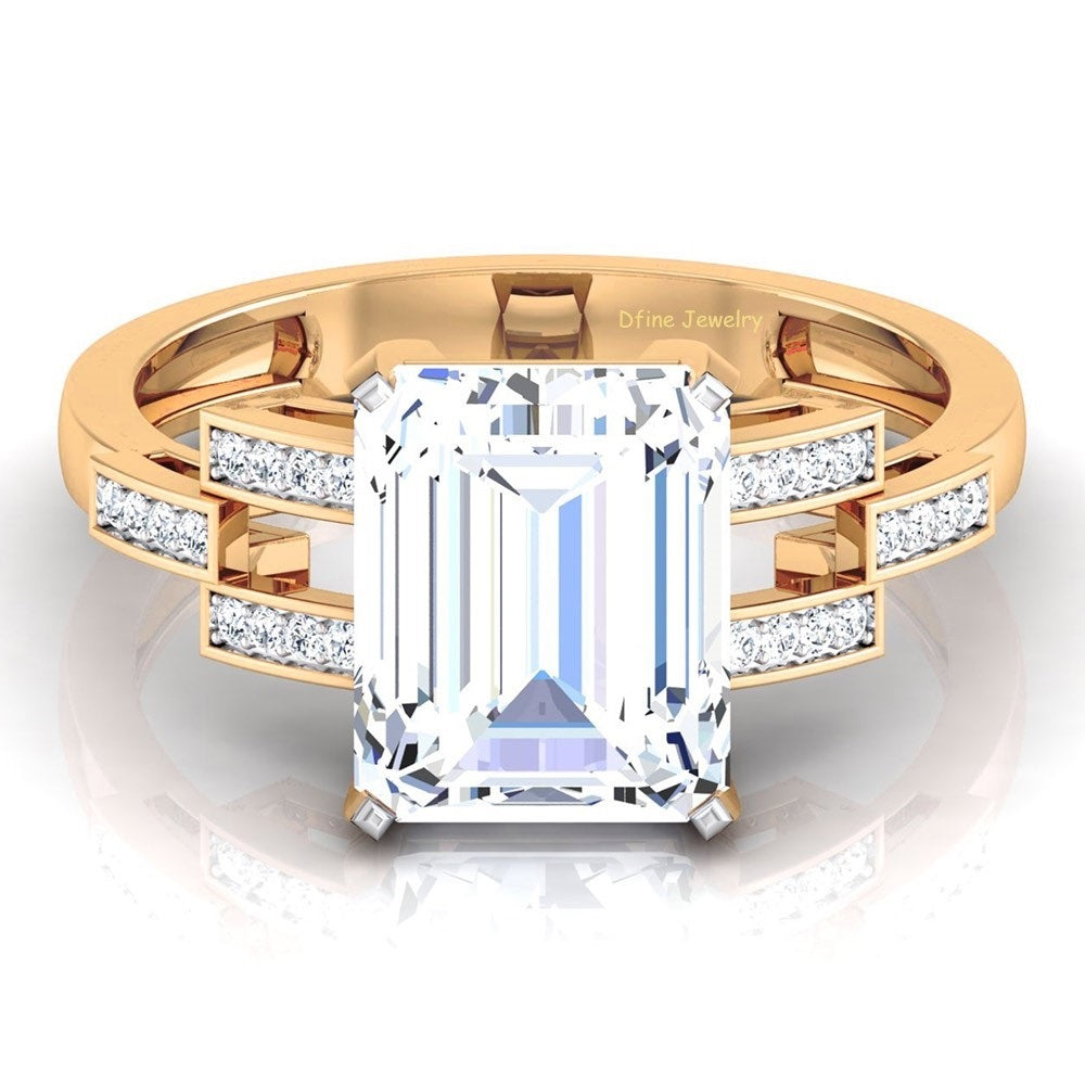 CLASSIC DIAMOND ENGAGEMENT RING