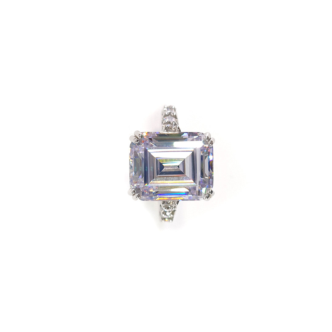 14CT EMERALD DIAMOND ENGAGEMENT RING