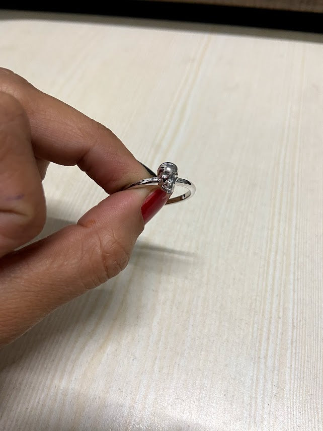 Minimalist Dainty Skull Ring