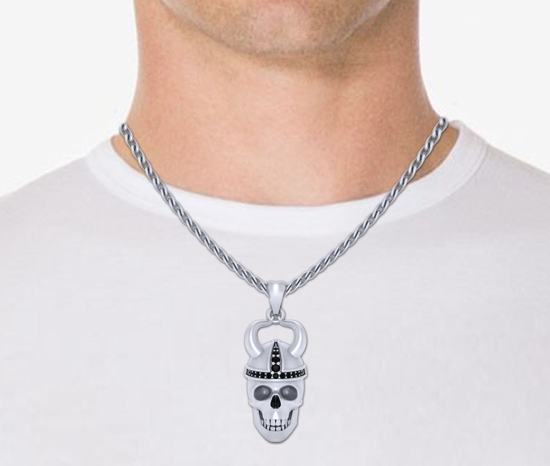 VAMPIRE SKULL PENDANT