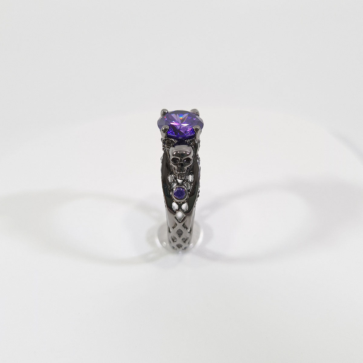 AMETHYST SKULL PROMISE RING