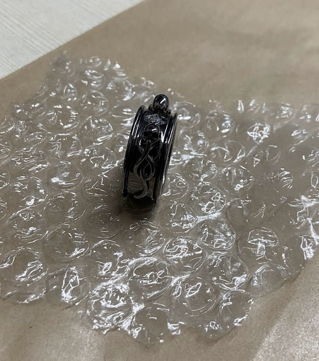 GOTHIC SKULL WEDDING BAND