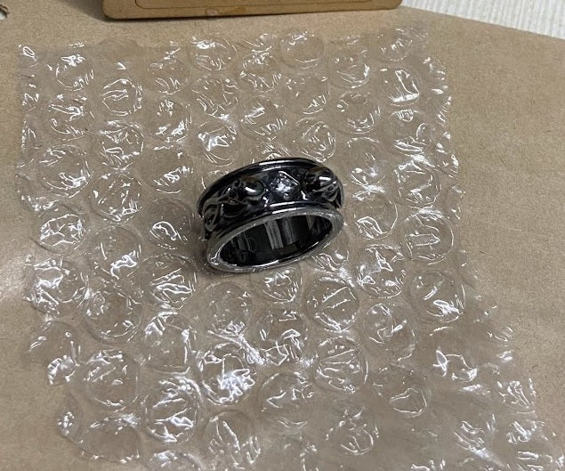 GOTHIC SKULL WEDDING BAND