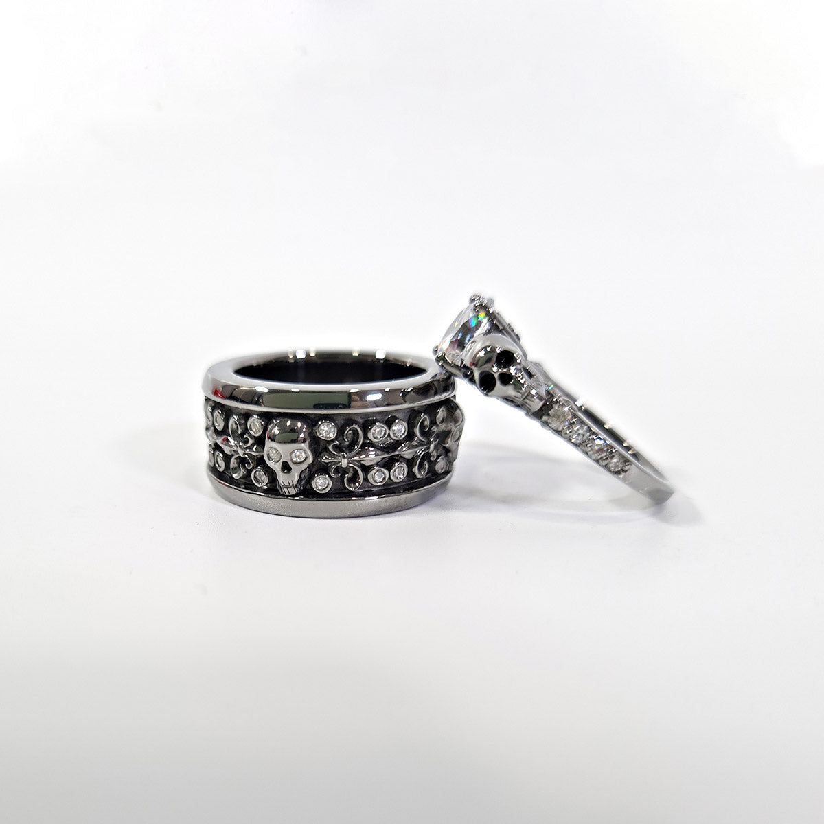DIAMOND SKULL WEDDING RINGS