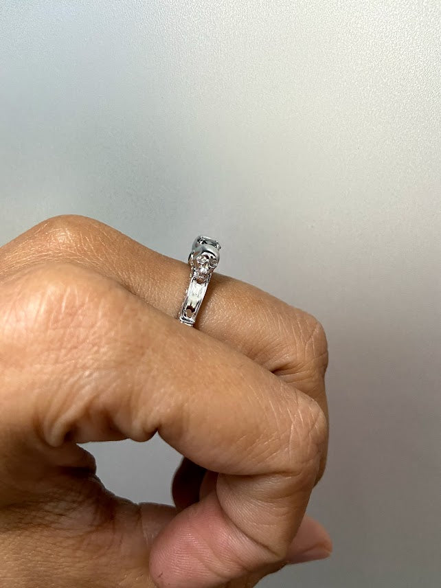 WHITE GOLD SKULL RING