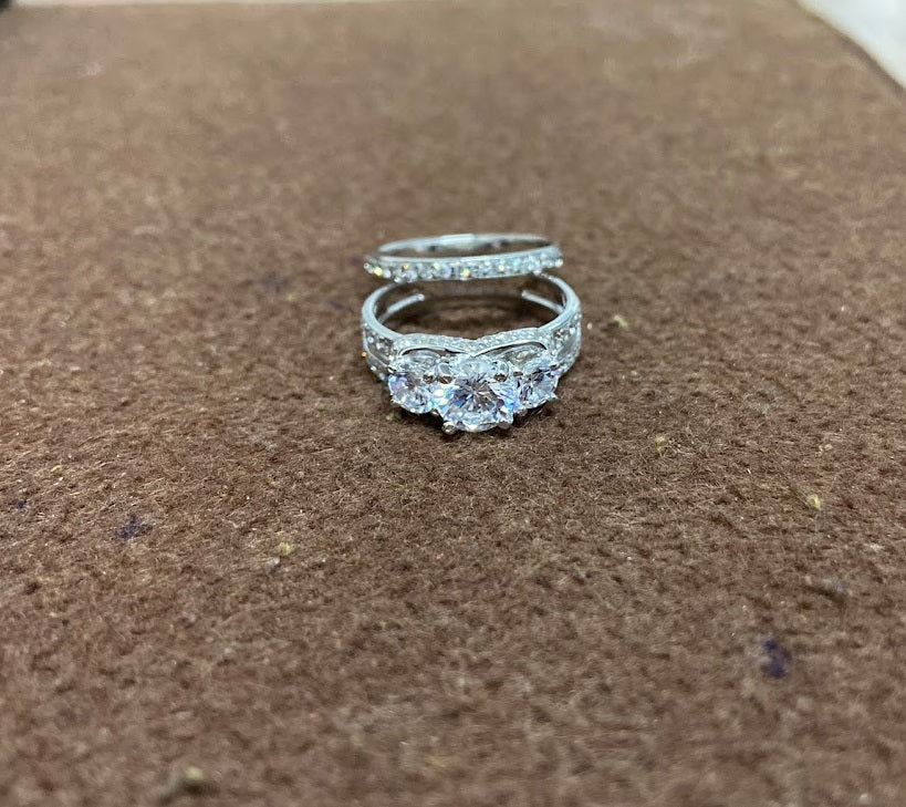 3 STONE DIAMOND RING BAND SET