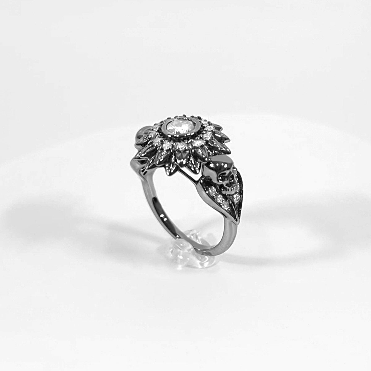 0.80TCW Diamond Skull Flower Ring