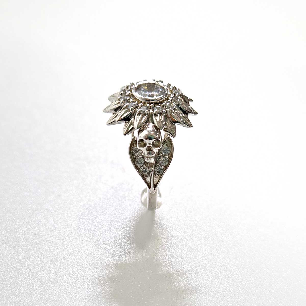 DIAMOND FLOWER SKULL RING