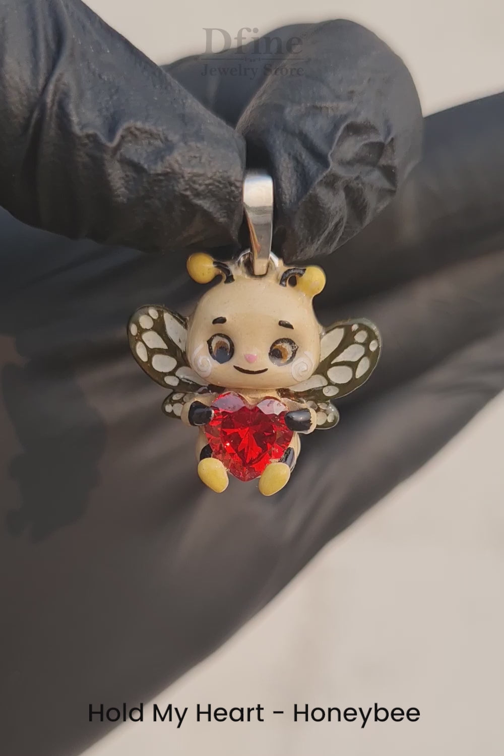 Cute Honeybee Pendant Necklace Kawaii Jewelry Gift for Daughter