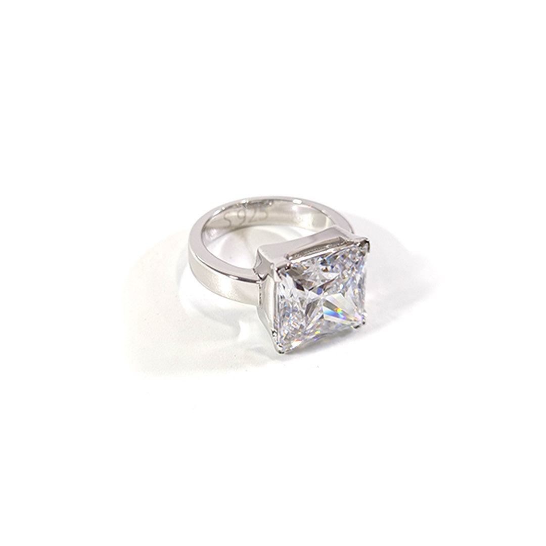 SOLITAIRE DIAMOND PROPOSAL RING