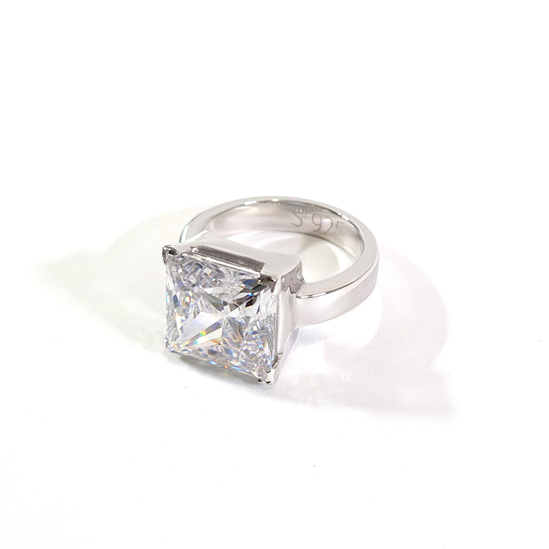 SOLITAIRE DIAMOND PROPOSAL RING