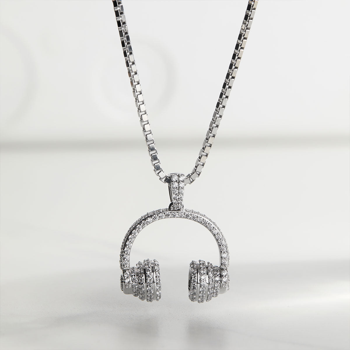 Iced Out Headphone Pendant Necklace Hip Hop Jewelry for Men Women CZ Diamond Sterling Silver