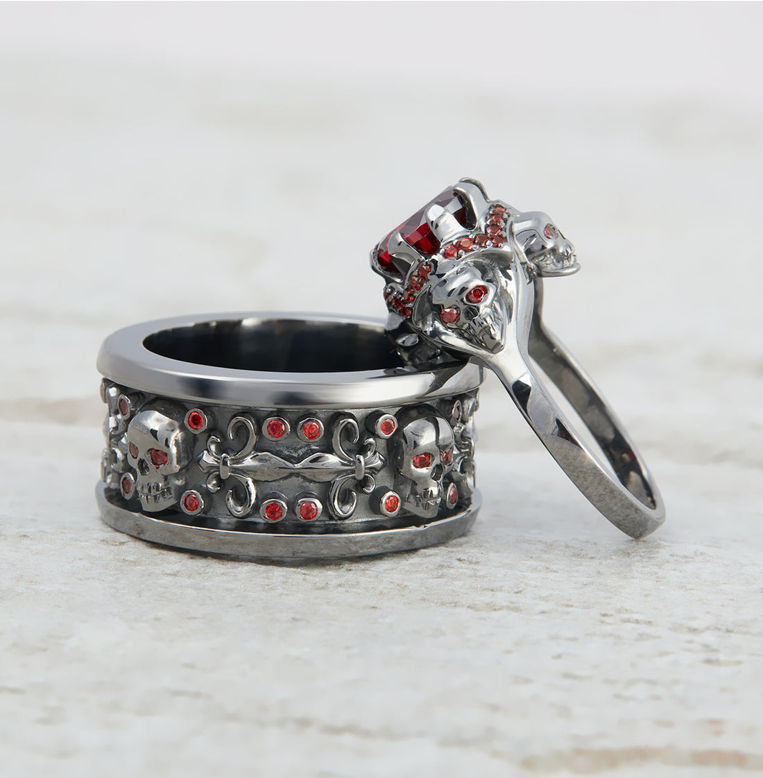 Couple Skull Ring Set