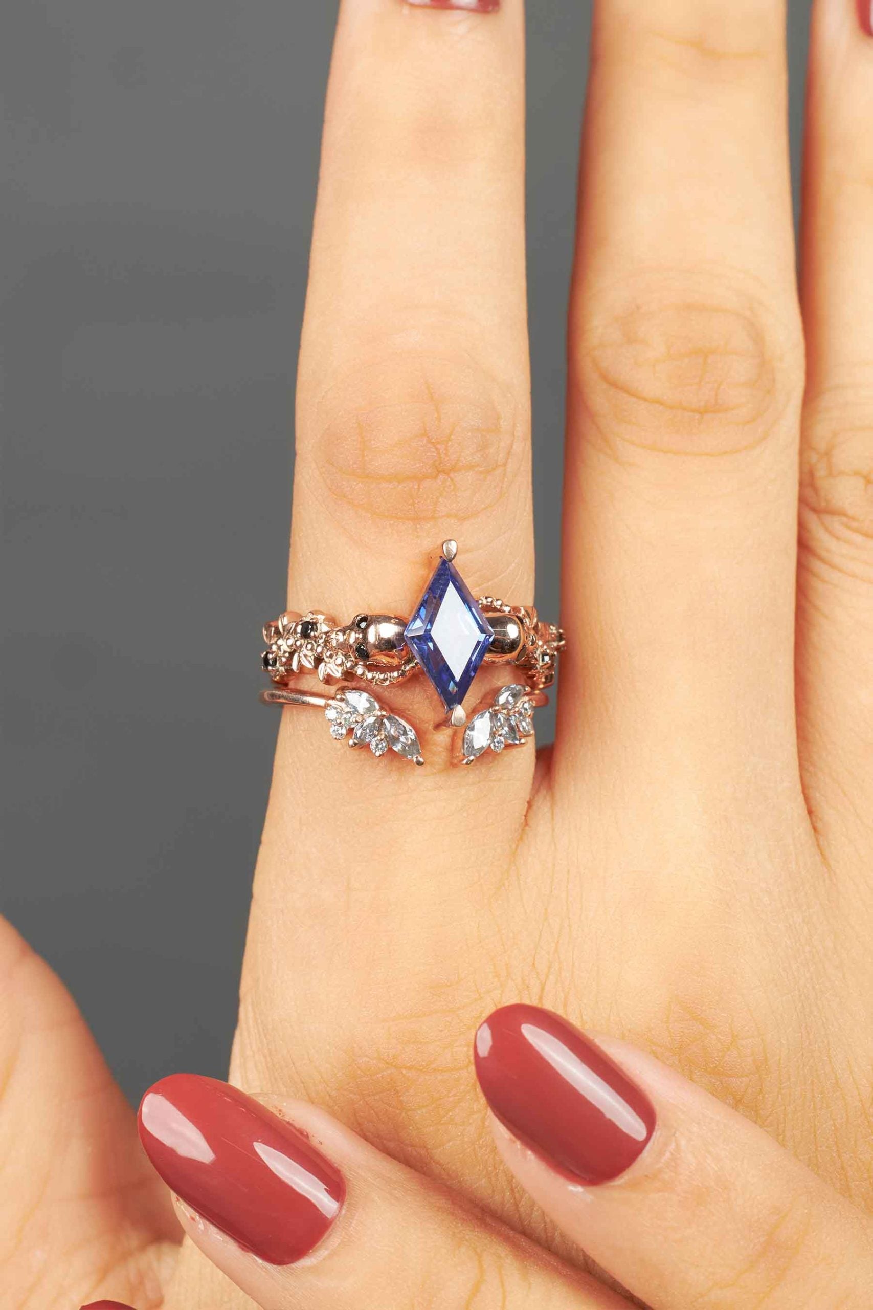 Goth Skull Bridal Ring Set Floral Kite Cut Blue Titanic Gemstone