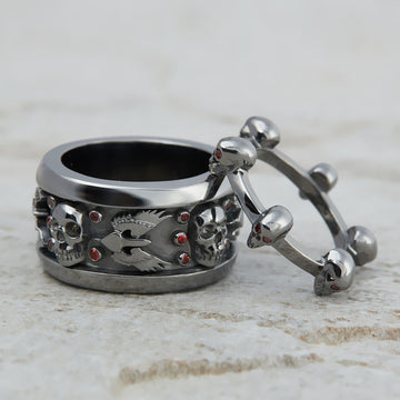 0.30TCW GARNET SKULL COUPLE RINGS