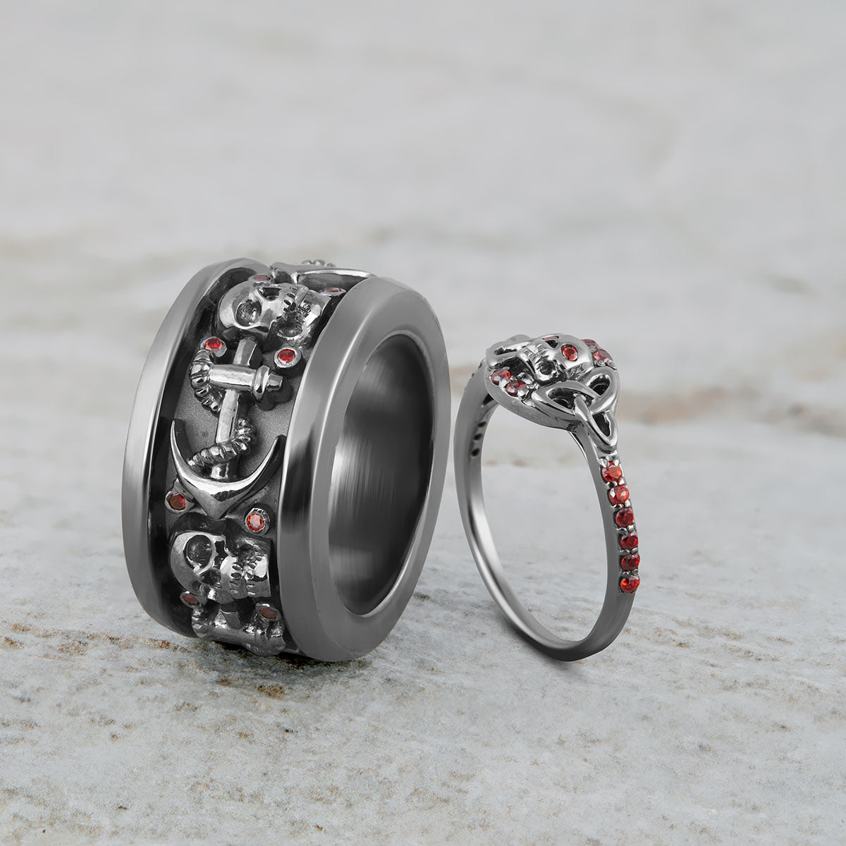 His and Her Skull Couple Rings Set