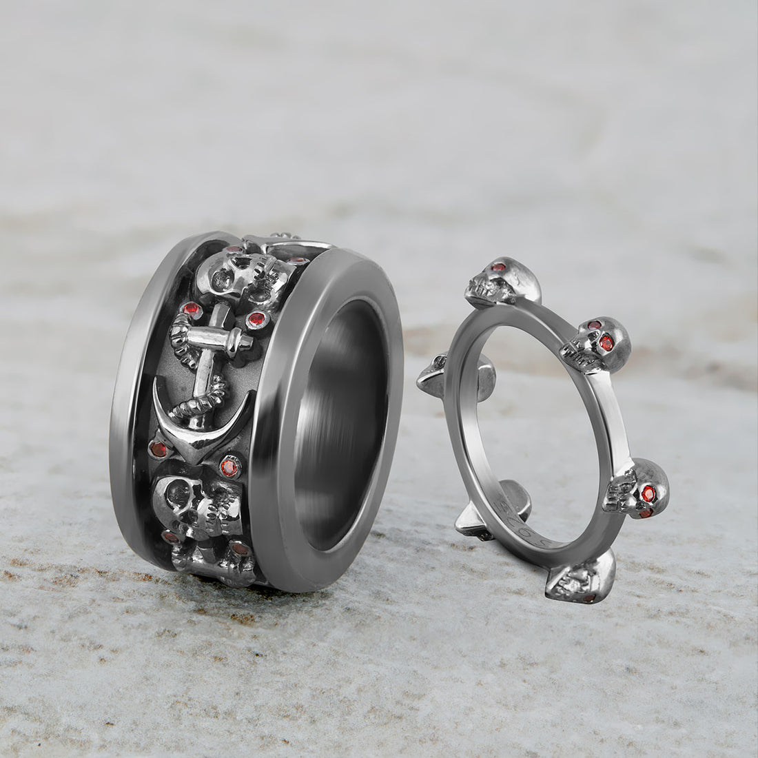 GARNET SKULL COUPLE RINGS