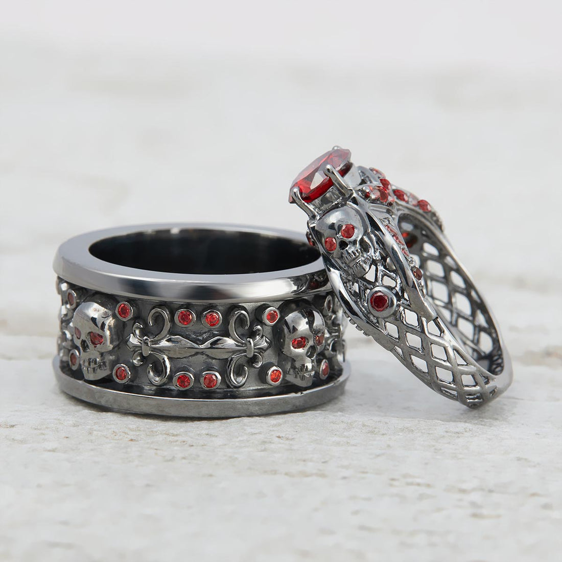 matching skull wedding ring set for couple