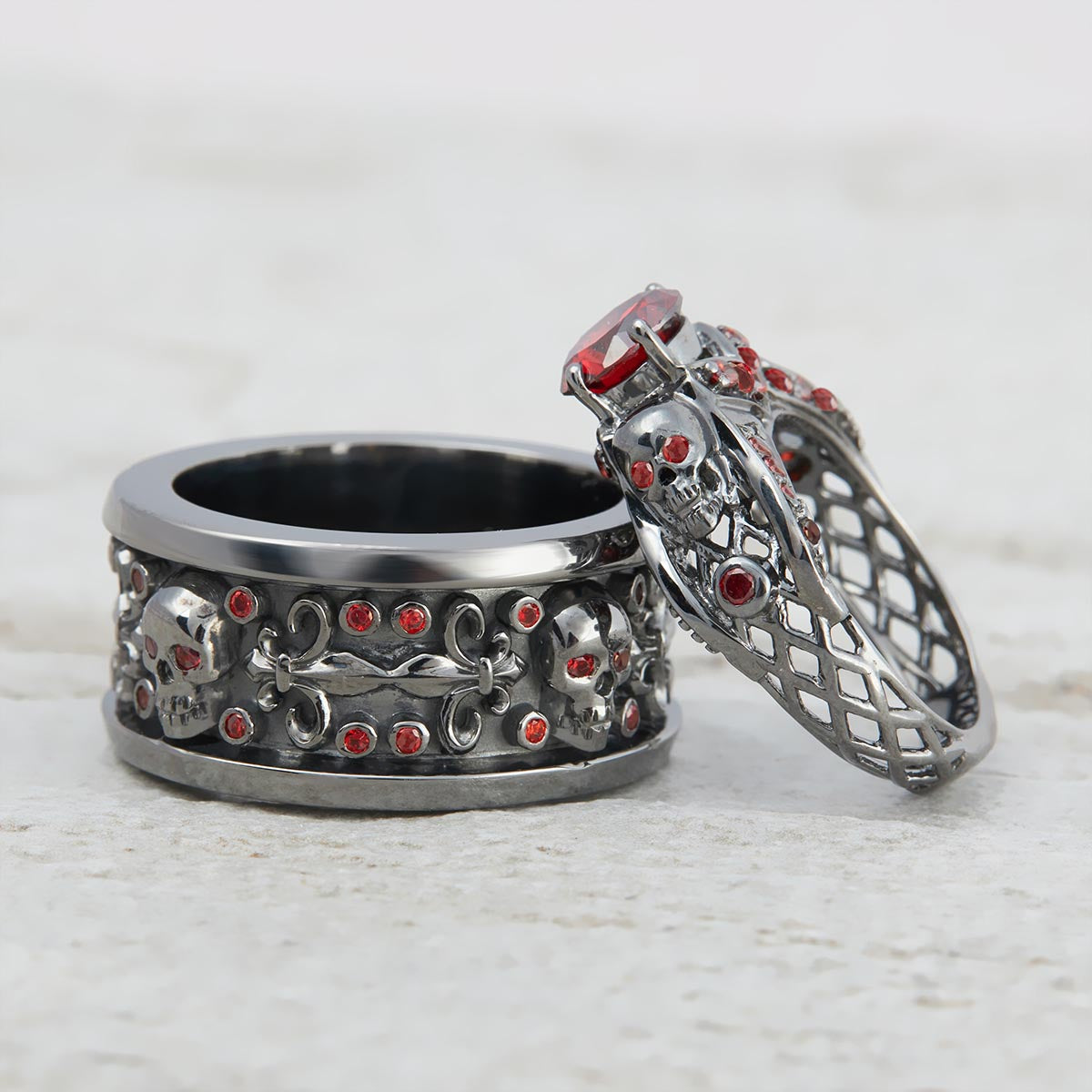 his and her matching gothic skull couple ring set for wedding anniversary promise engagement
