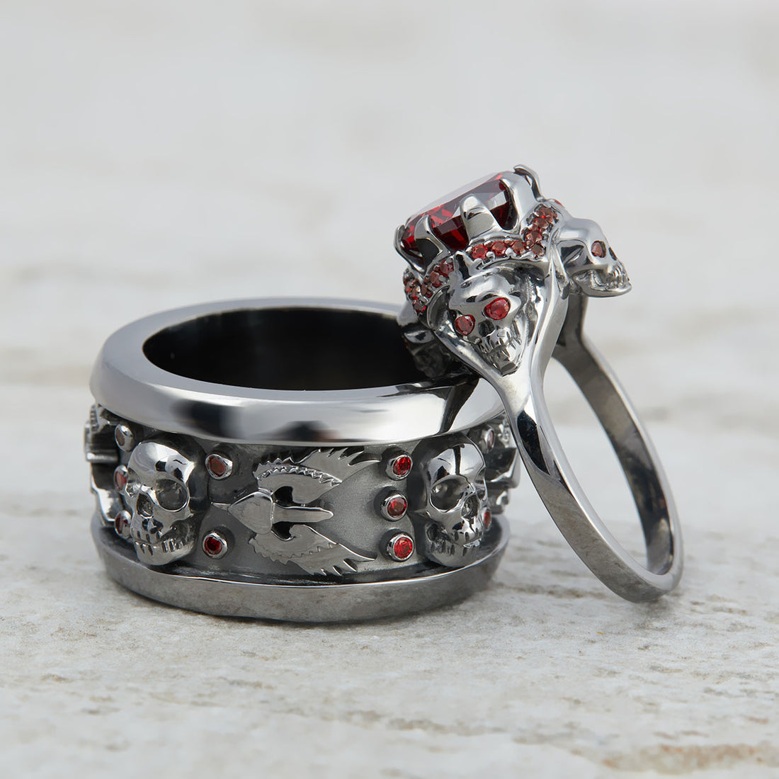 GOTHIC COUPLE WEDDING RING SET