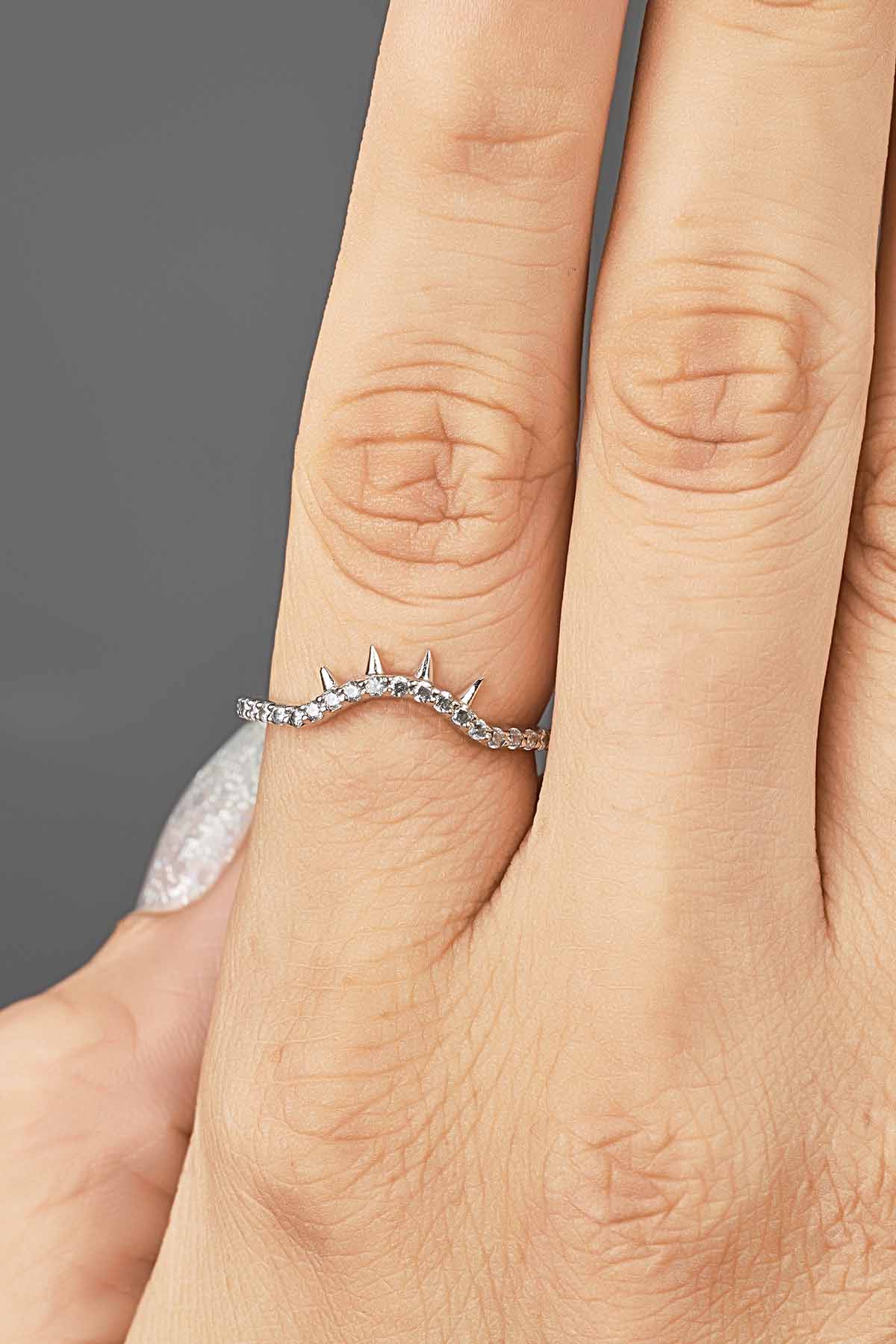 Thorny Ring Enhancer Guard Moissanite Curved Wedding Band