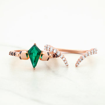 Kite Cut Emerald Skull Rings Gothic Bridal Ring Set 18k Rose Gold