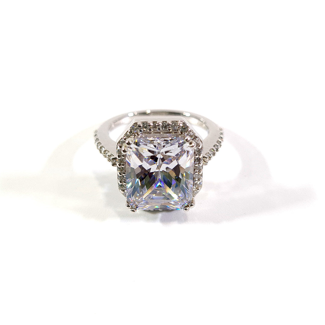 RADIANT DIAMOND WEDDING RING