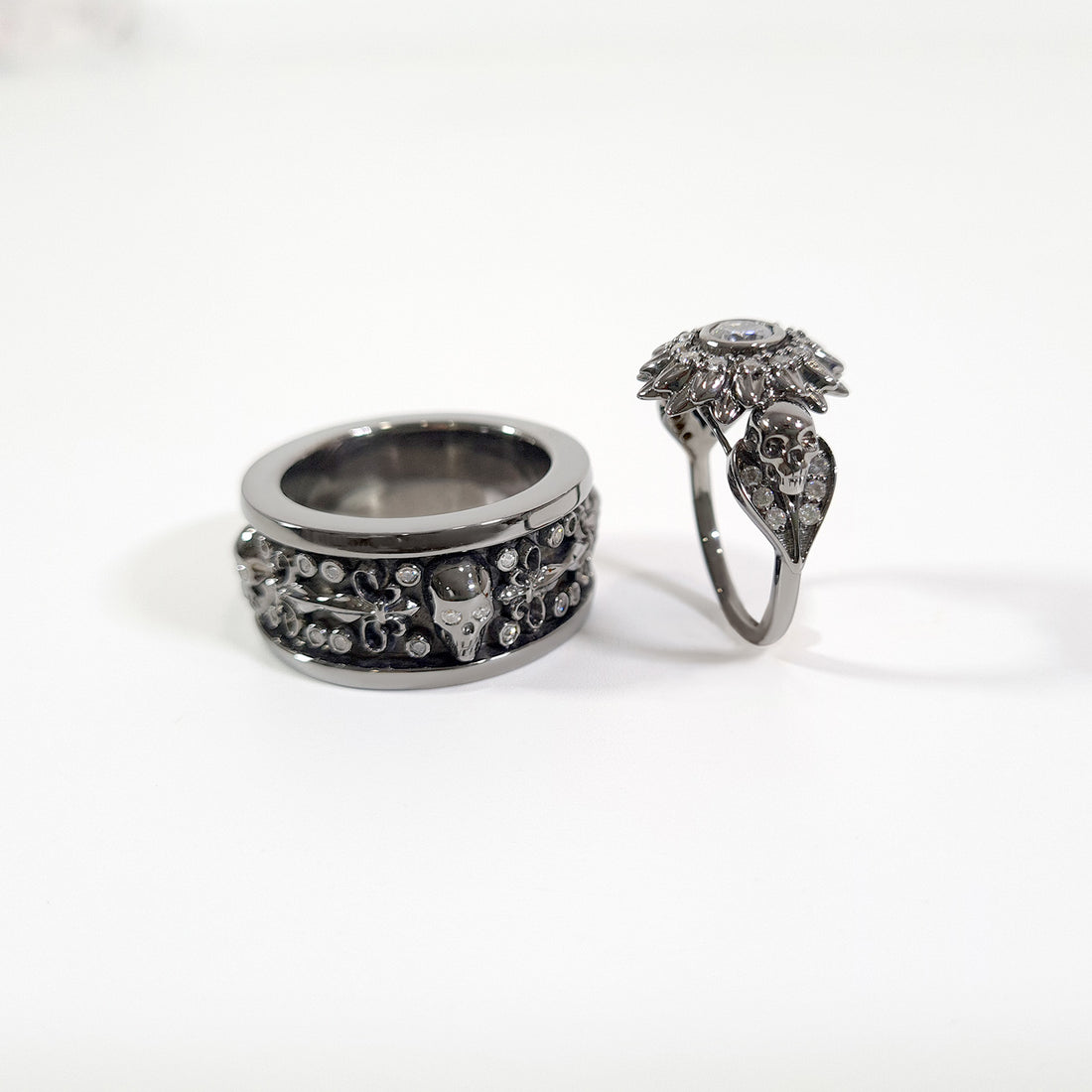 1.30tcw Diamond Flower Skull Couple Rings