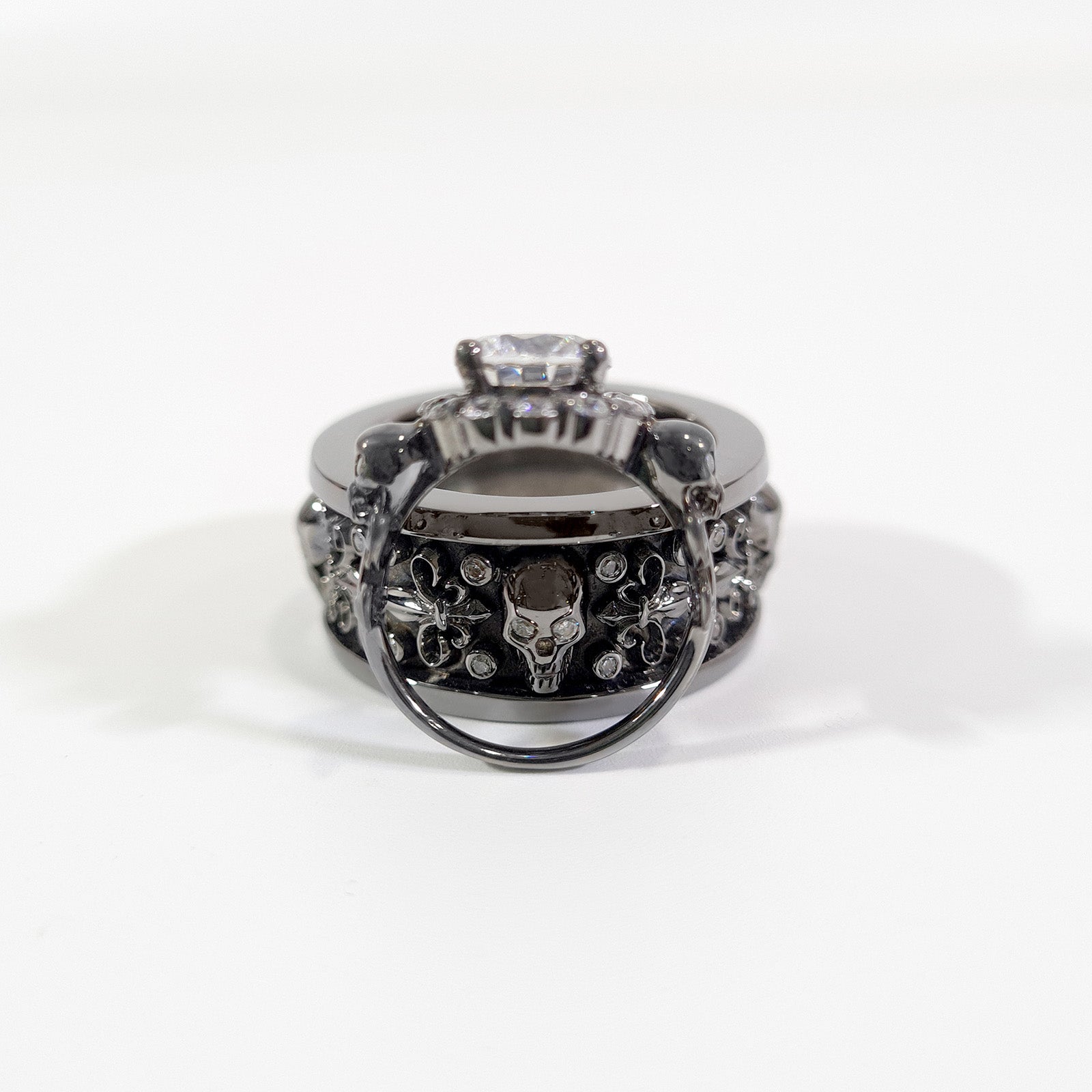 Diamond Skull Couple Wedding Rings