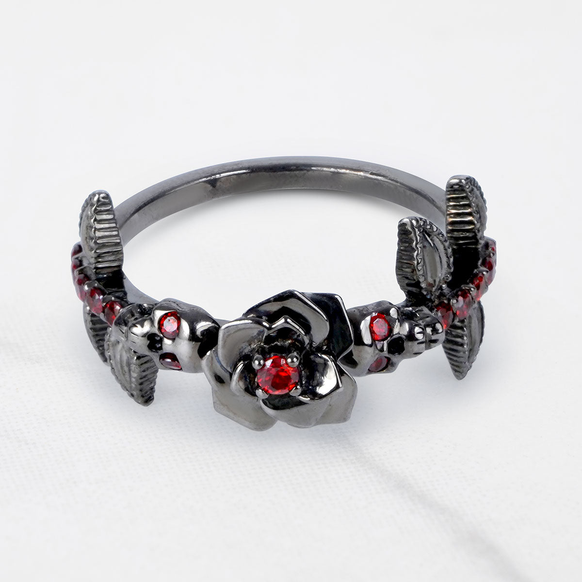 Rose and Skull Couple Rings Matching Gothic Wedding Ring Set
