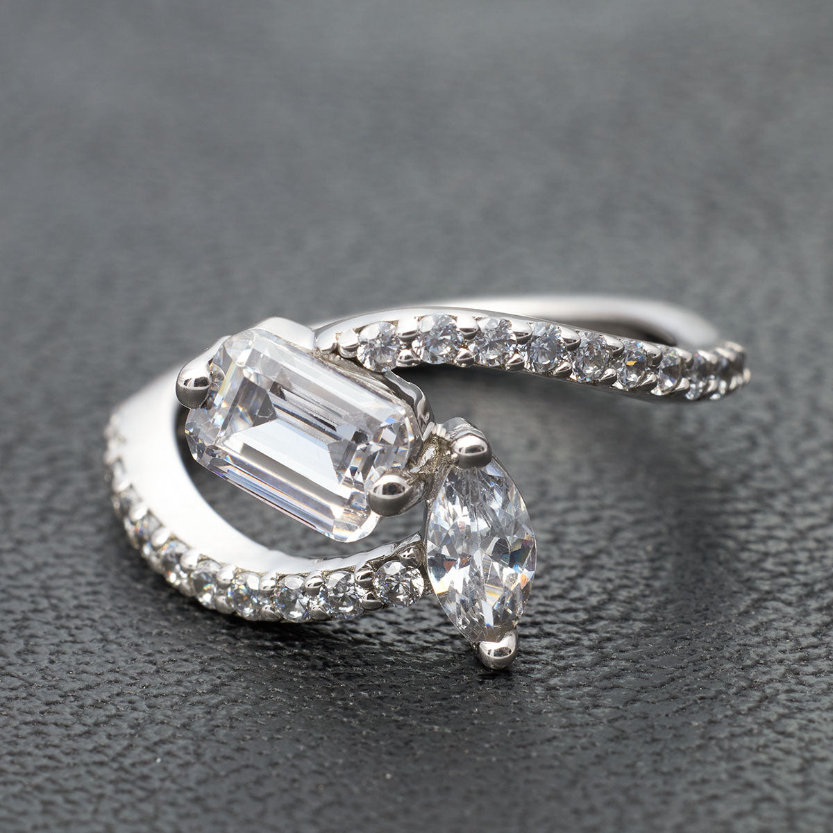 1.60TCW Diamond Toi Et Moi Ring