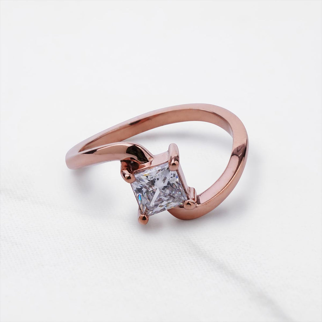 Princess Cut 1CT Solitaire Moissanite Twisted Engagement Ring