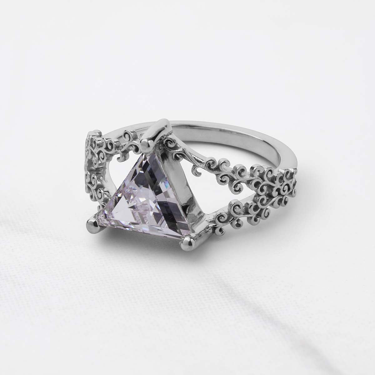 Triangle Cut 2CT Solitaire CZ Diamond Filigree Engagement Ring