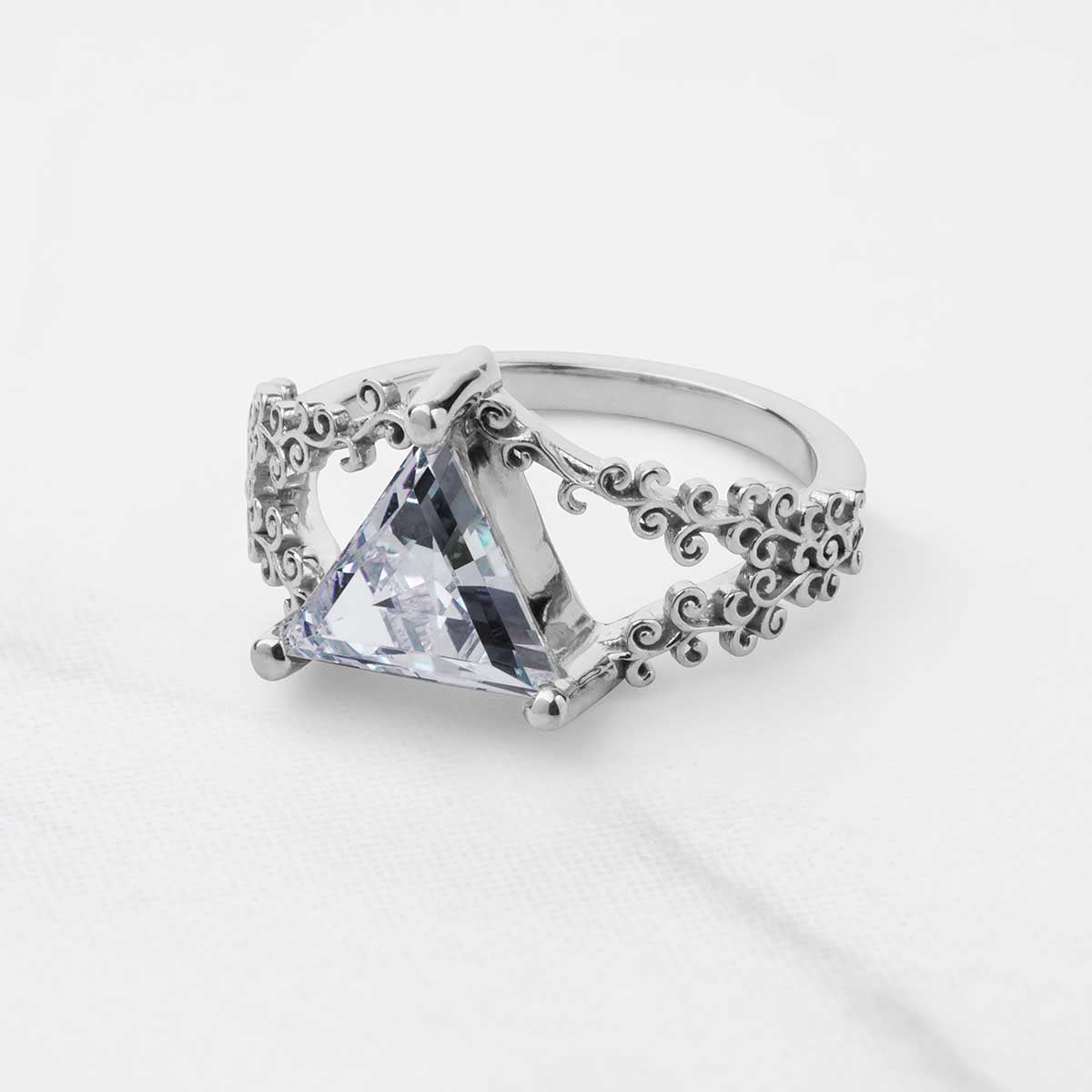 Solitaire Triangle Moissanite Engagement Ring Filigree Art Deco Wedding White Rose Gold Jewelry