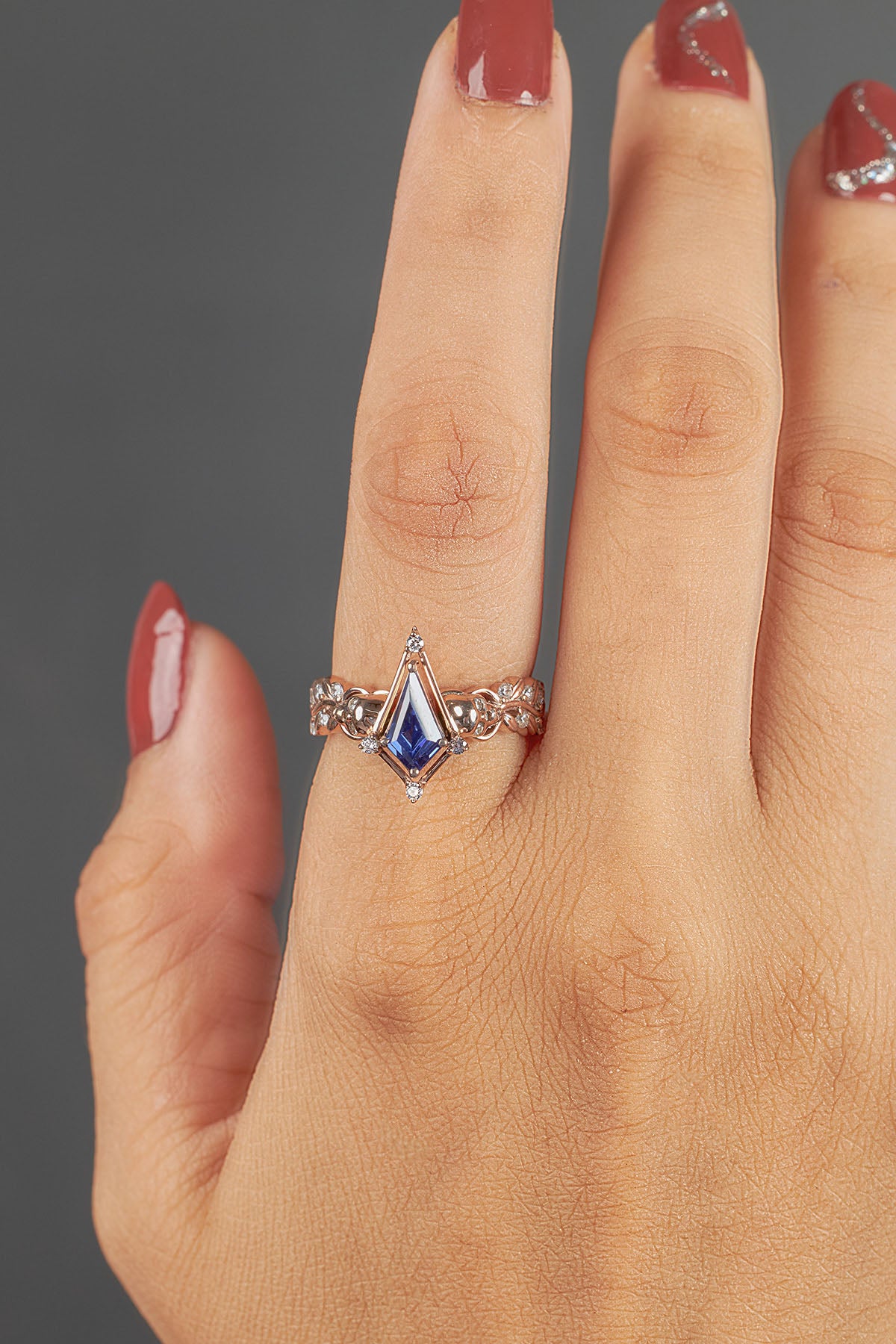 Leaf Vine Skull Wedding Ring Set Kite Cut Blue Titanic Gemstone