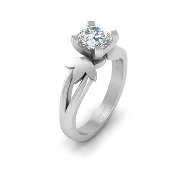 SOLITAIRE DIAMOND LEAF RING
