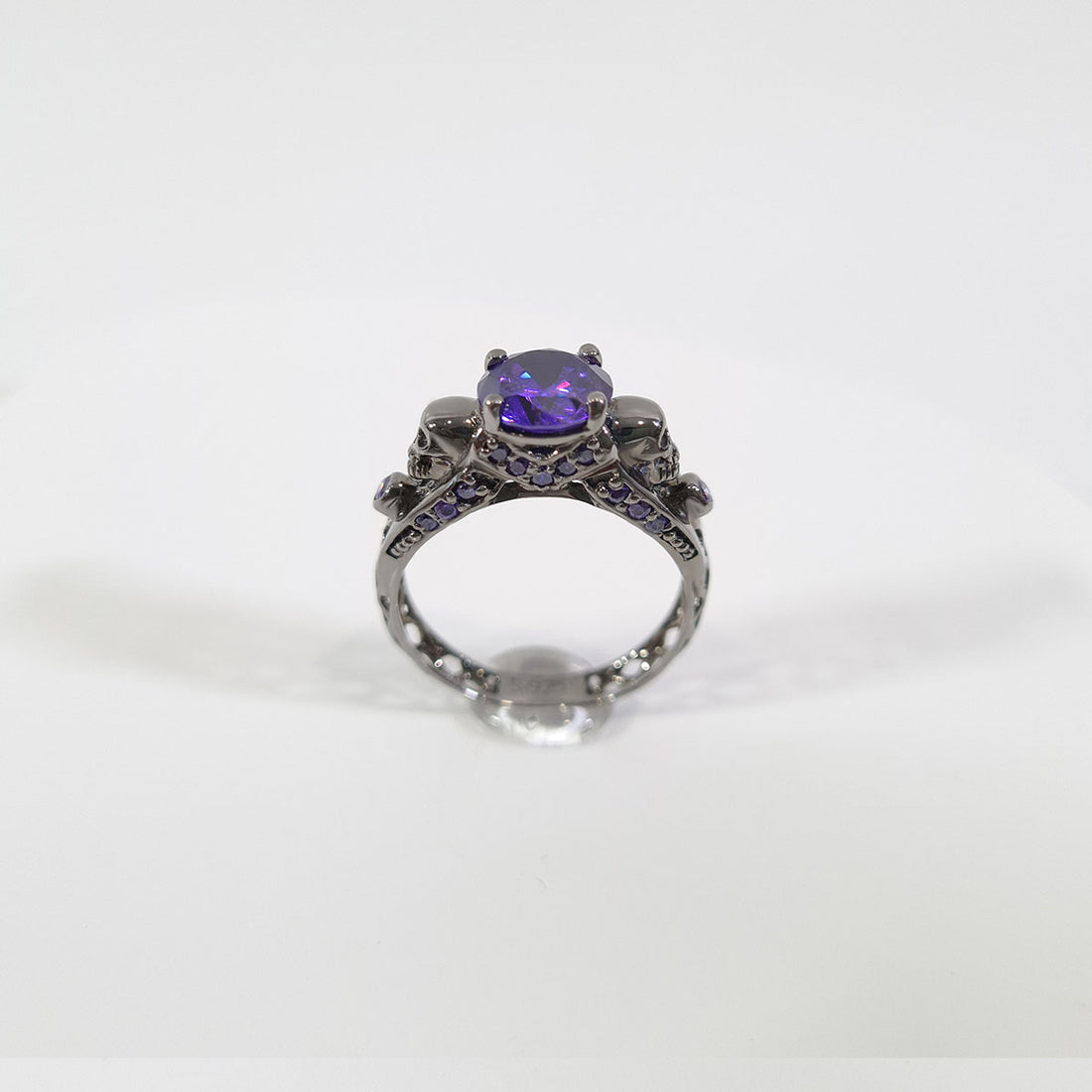 AMETHYST SKULL PROMISE RING