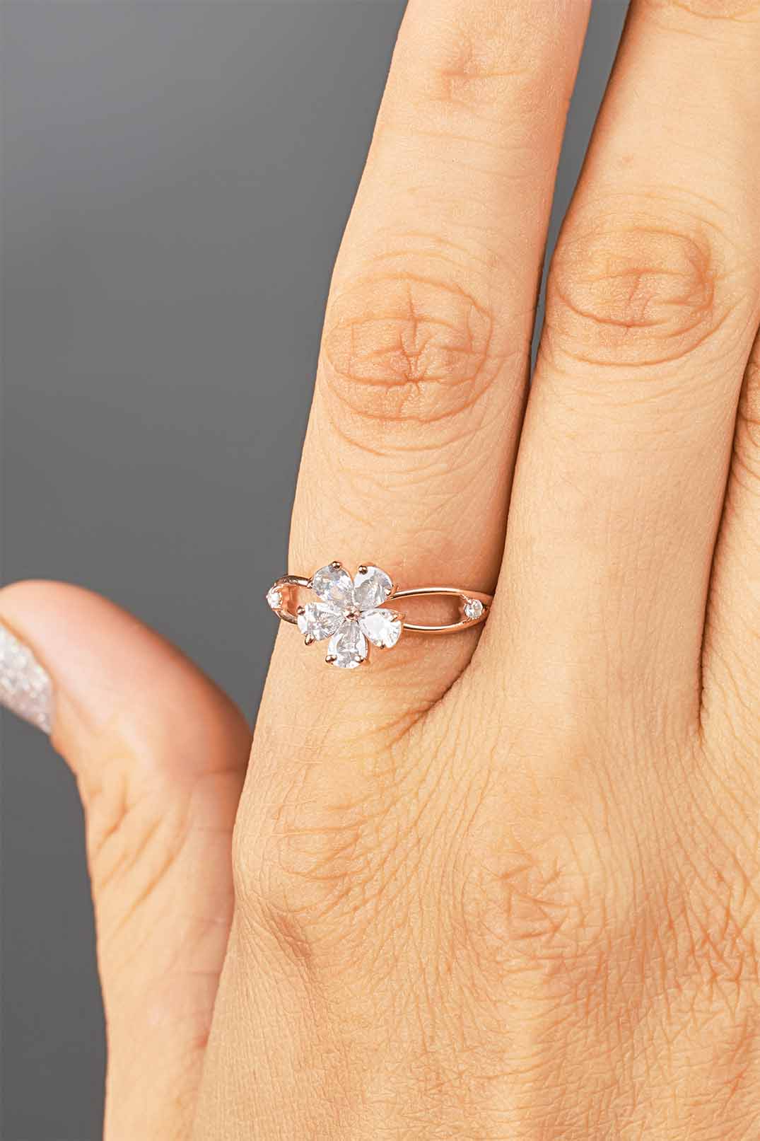 Pear Cut Moissanite Diamond Engagement Ring Rose Gold White Gold Flower Infinity Promise Ring