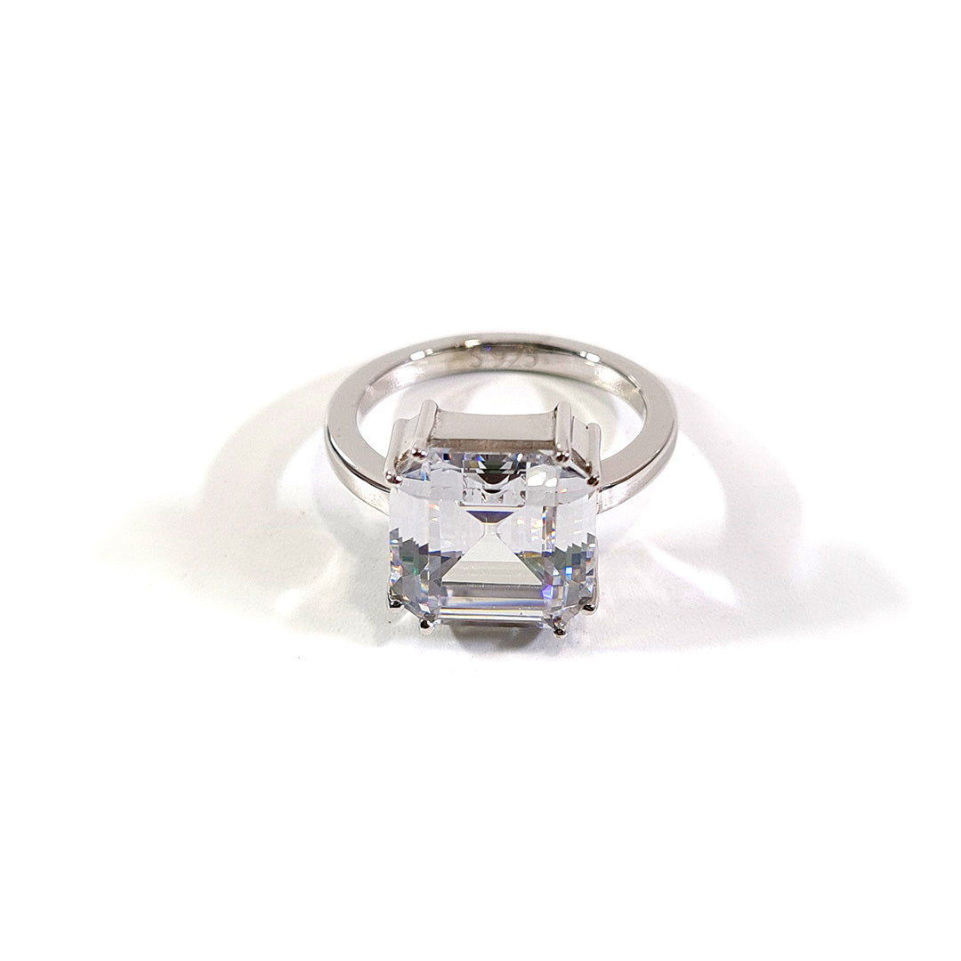 ASSCHER DIAMOND ENGAGEMENT RING